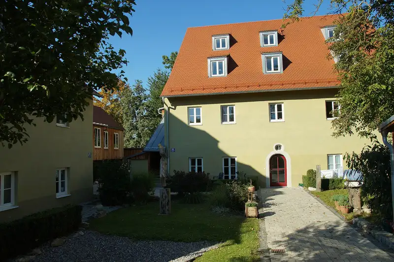 Former Pestinhof and hospital
