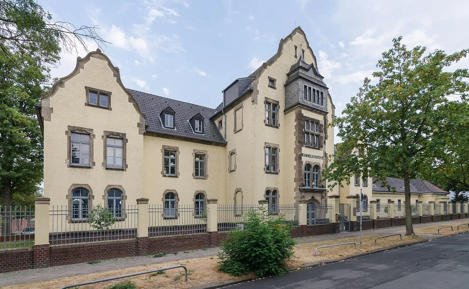 Jengo la Corneliusstift