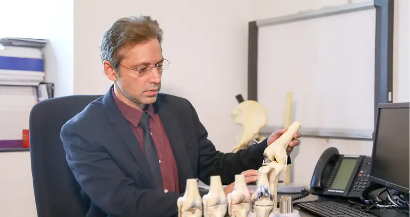 Dr Mudit Khanna