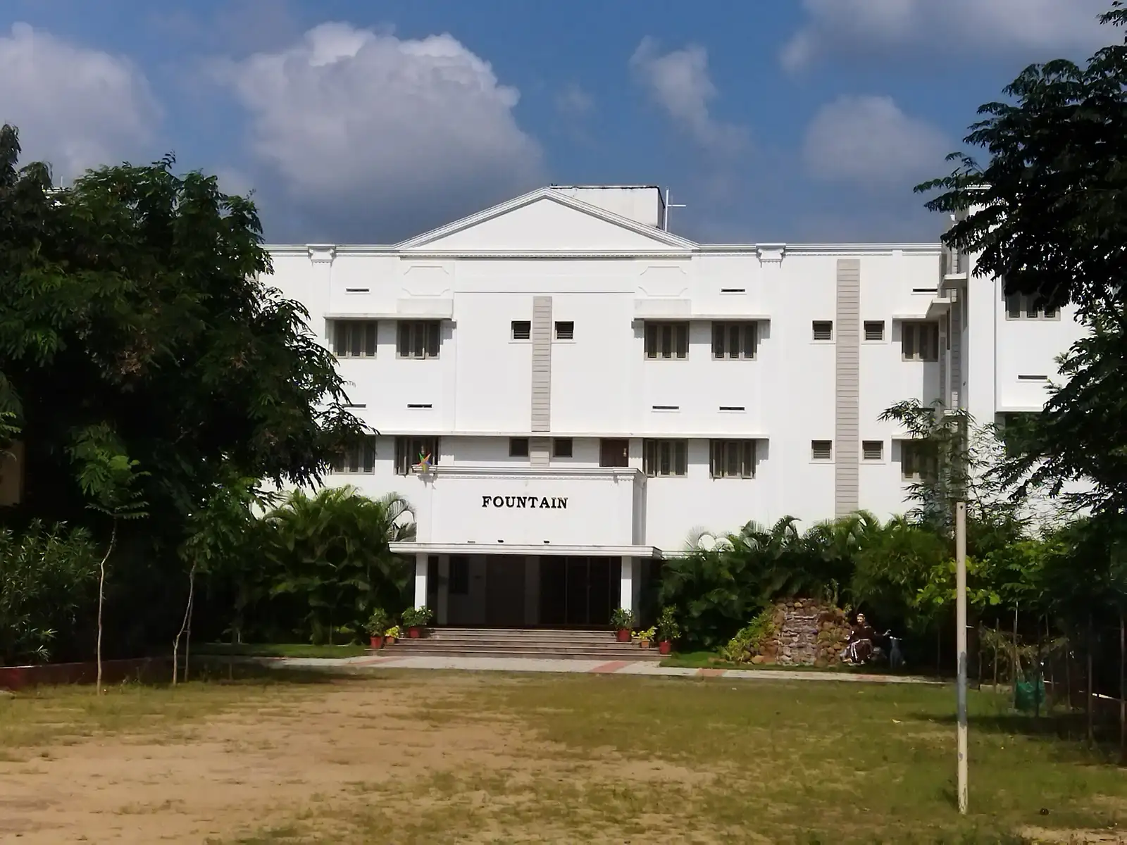 Здание Kakkad PHC