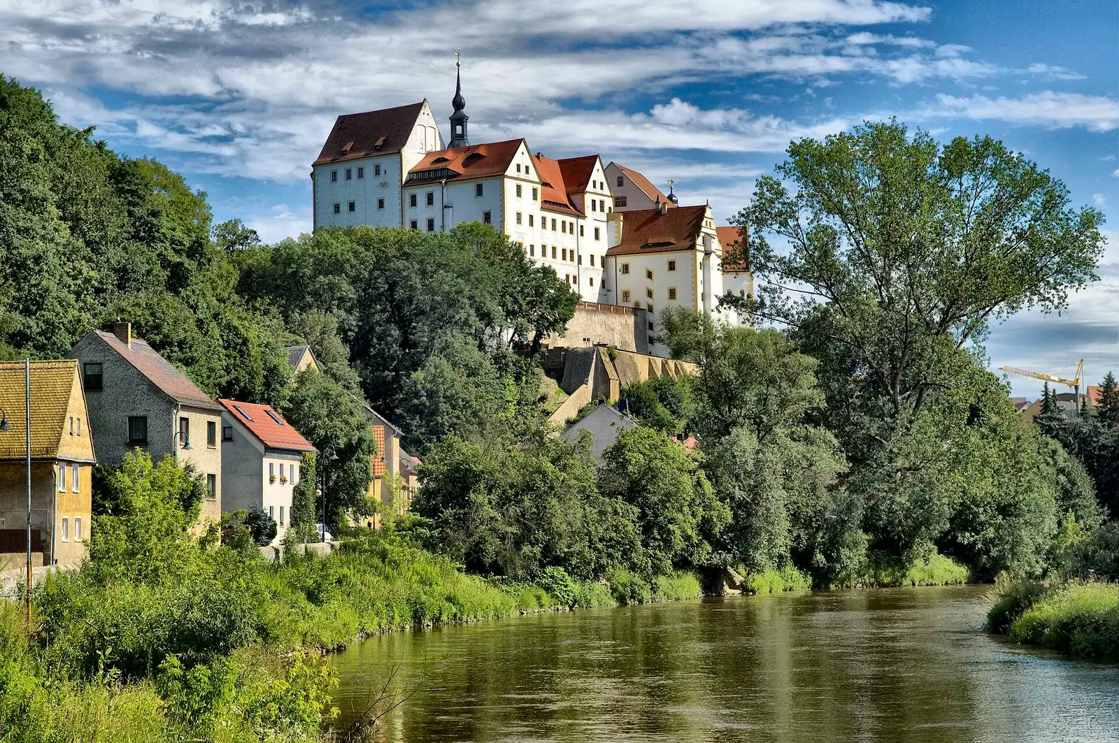 Jengo la Colditz Castle