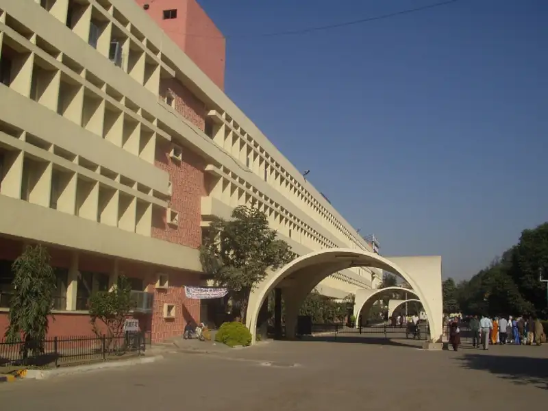 Guru Teg Bahadur Hospital