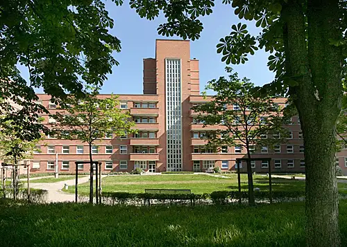Universitäts Frauenklinik